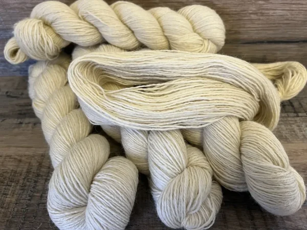 Kent Romney 100% Wool Hank Skein 100g Natural Undyed Colour, Sport Weight - Image 3